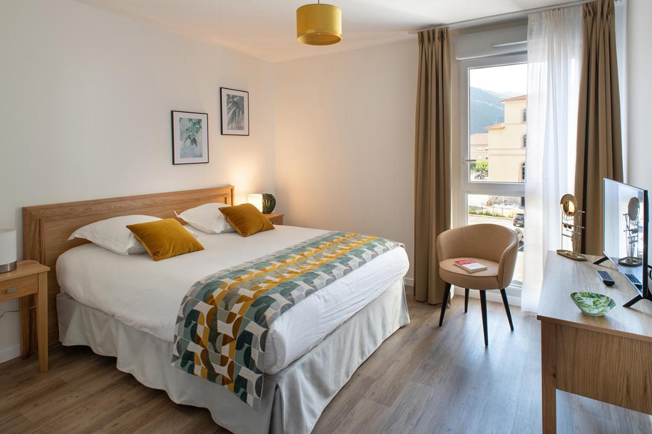 Residence Services Seniors Domitys Les Eaux Vives Digne-les-Bains ภายนอก รูปภาพ